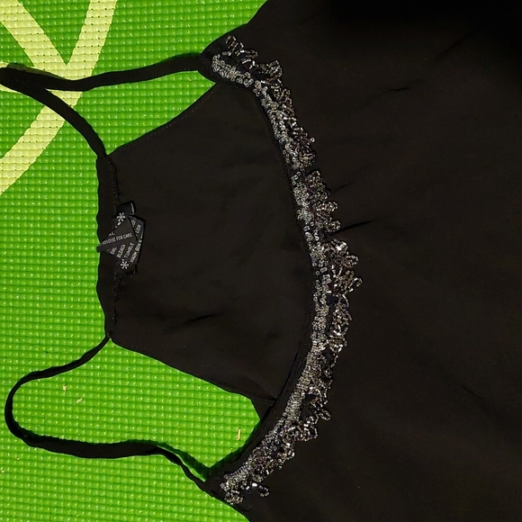 Beaded Tank - Picture 2 of 3